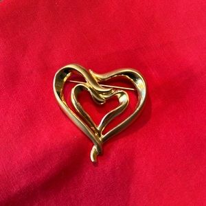 Heart pin